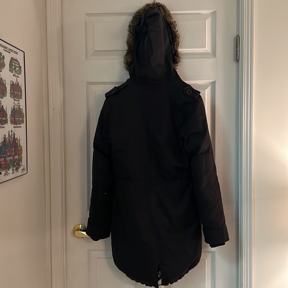 Aritzia Community Parka - Picture 2 of 5
